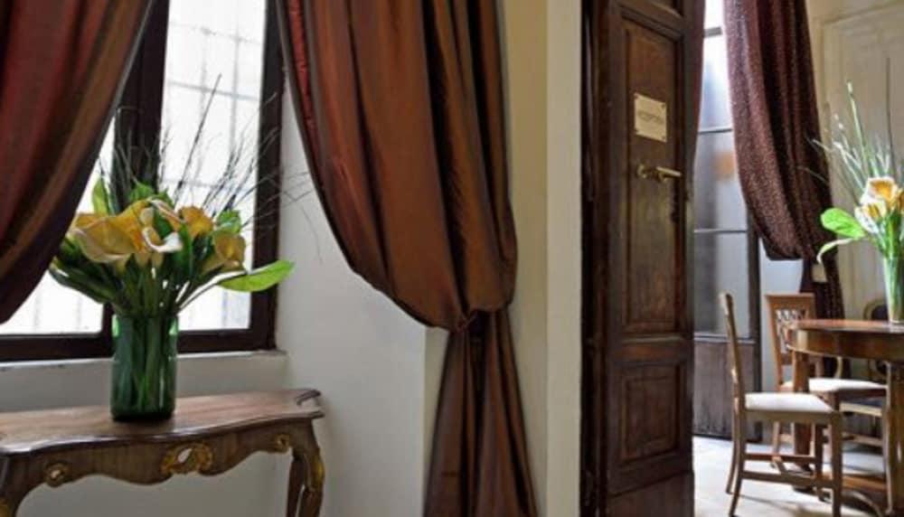 Le Clarisse Pantheon Hotell